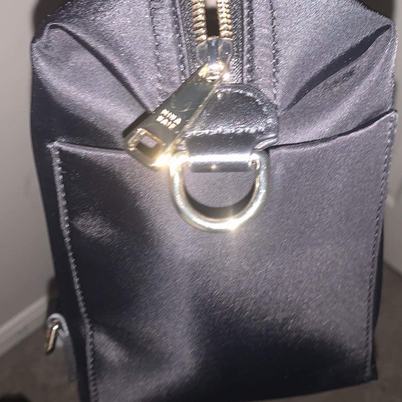 Mini Emmy - Picture 4 of 6